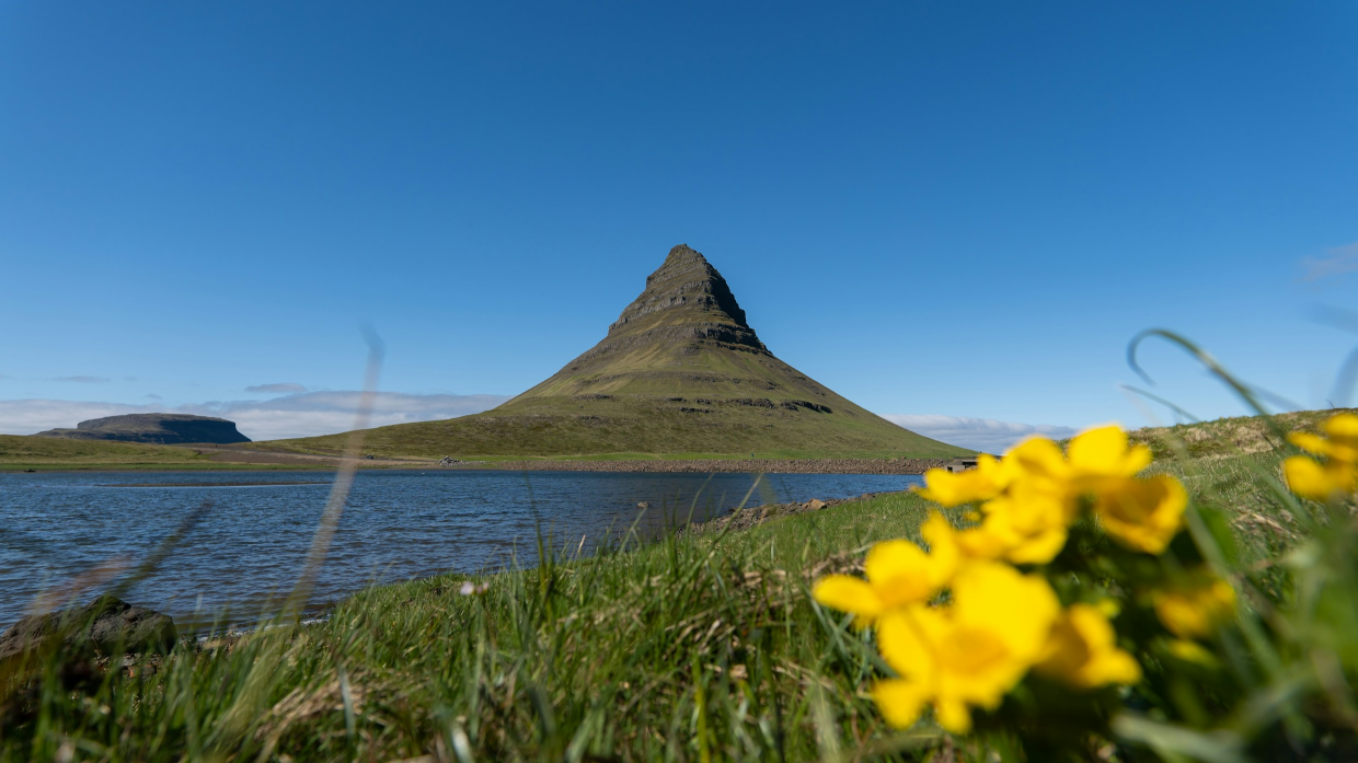 Why Renting a Camper is the Best Way to Experience Iceland’s Natural Wonders